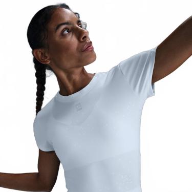 Imagem de Camiseta Nike Advance Feminina-Feminino