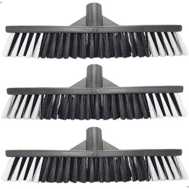 Imagem de Kit 3 Vassouras Multiuso com Cerdas Macias Uso Interno para Grandes Áreas, Pisos de Madeira, Laminados, Porcelanatos e Cerâmica Sem Cabo