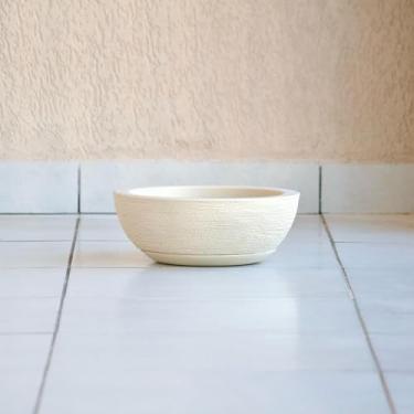 Imagem de Vaso de Planta Bacia Cuia 14x34 Textura Escovada com Prato em Polietileno (Bege)