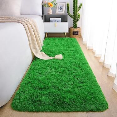Imagem de Tapete passadeira macio Chicrug, felpudo, de pelúcia fofa, não solta pelo, para quarto, sala de estar, berçário, quarto infantil, de menina, decoração de casa, 0,6 x 1,8 m (verde-grama)