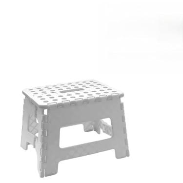 Imagem de Banqueta dobrável com alças, capaz de suportar 150 kg.