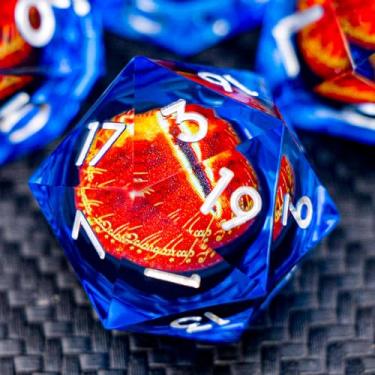 Imagem de ARUOHHA DND Resin Dice Gazes Eye Dice Silver Blue Liquid Core Flaming RPG Sharp Edged Dice Set with Gift Box, Polyhedral D and D Dice Set Compatible with Dungeons Dragons Role Playing Game D20 D6