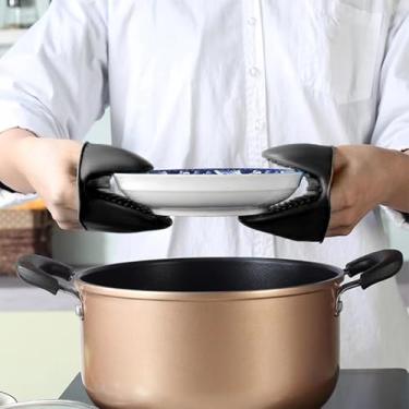 Imagem de Conjunto de luvas de forno resistentes ao calor – 6 peças de luvas de silicone forradas de algodão com suportes de panela e mini luvas de forno para assar, grelhar e usar no micro-ondas