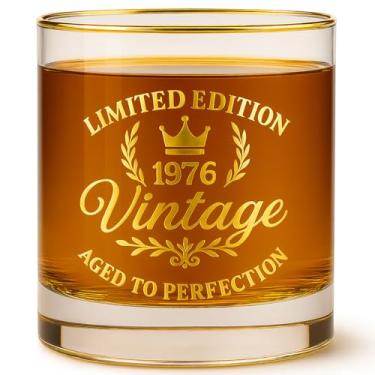 Imagem de Copo de uísque vintage 1976 - edição limitada presente de aniversário de 50 anos para homens, vidro envelhecido para perfeição, copo escocês Bourbon à moda antiga para pai marido, estilo retrô com