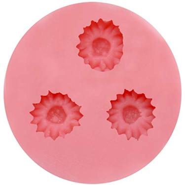 Imagem de FUNSHOWCASE Molde de silicone de margarida com 3 furos para confeitar confeitaria, decoração de bolos, sabonete, vela, pasta de gelo, argila, 30 x 30 x 10 mm, diâmetro por furo 11 mm