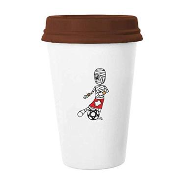 Imagem de Caneca de cerâmica com desenho de jogador de futebol e caneca de café com copo de cerâmica