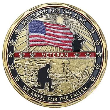 Imagem de Moeda AtSKnSK US Military Challenge Coin Veteran – Suporte para a bandeira, Joelho para o Caído