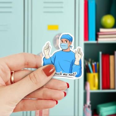 Imagem de Adesivos Touch Me Not com 3 peças, decalques engraçados de vinil cirurgião com luva estéril, humor para médicos, enfermeiros, técnicos cirúrgicos e profissionais de saúde