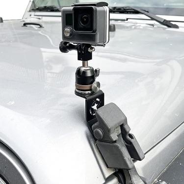 Imagem de RERPRO Suporte para câmera de ação GoPro para Jeep Wrangler JK Unlimited 2 portas e 4 portas 2007-2018, acessórios para capô, trava de montagem 360° alumínio ajustável preto com suporte esférico