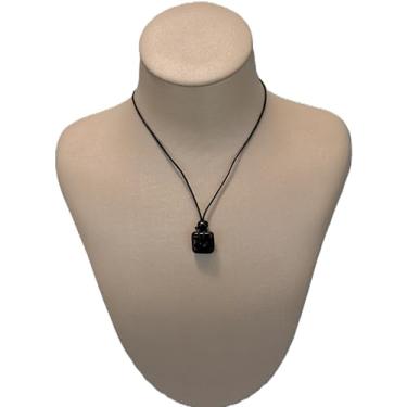 Imagem de Difusor Pessoal Colar Quadrado Preto para Óleos Essenciais