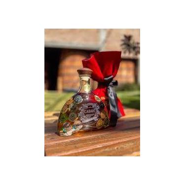 Imagem de cachaça cabare extra premium 15 anos 1 l 700 ml