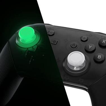 Imagem de eXtremeRate Brilha no escuro – Verde substituição 3D Joystick polegares analógicos com chave de fenda cruzada para controle Nintendo Switch Pro