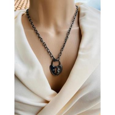 Imagem de Colares alongados modelo cadeado de coração rodio negro - Dondocas.Bij
