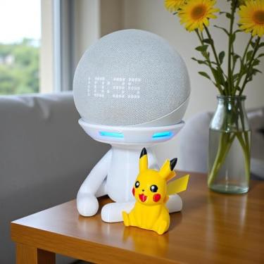 Imagem de Suporte Alexa Echo Dot 4 e Echo Dot 5. Tema Robert Pikachus - Presente, decoração criativa, música, som, stand de mesa Amazon