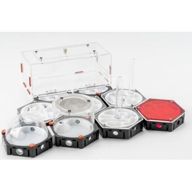 Imagem de Habitat hexagonal modular de formigas – conjunto de 11 peças, interconectável para tamanho de colônia personalizável, com estabilização de umidade integrada, capa de acrílico vermelha para melhor
