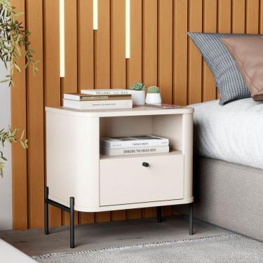 Imagem de Mesa de Cabeceira Curva Tucupí Slim com Pés e Puxador de Metal OffWhite/Preto