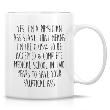 Imagem de Retreez Caneca divertida de assistente médico sarcástico - xícara de café ou chá de cerâmica de 325 ml - Hilariante apreciação PA, formatura, presente de aniversário para novo PA, futuro PA, estudante