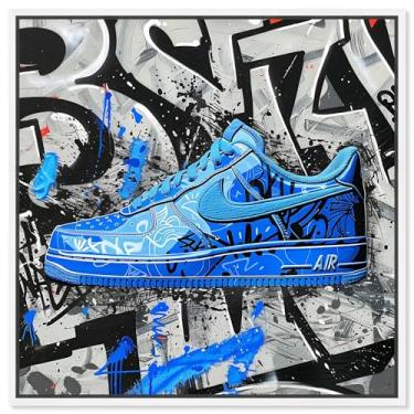 Imagem de Impressão de arte urbana em tela de tênis de tecido grafite por Notoriart, moldura branca, 50,8 cm x 50,8 cm