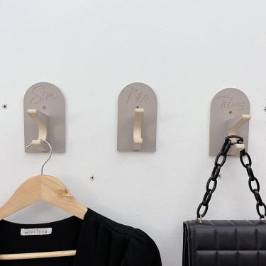 Imagem de 12 Ganchos Provador de loja roupas boho premium capela arco