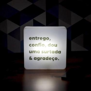 Imagem de Luminária Slim Box “Entrego e Agradeço” – Luz Indireta USB para Presente