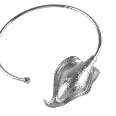 Imagem de BLULILY Colar gargantilha aberta de metal plissado exagerado elegante flor de metal colar gargantilha feminina acessório de corrente de festa, prata