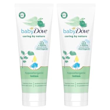 Imagem de Baby Dove Loção hipoalergênica Caring By Nature 2 unidades Construa uma base saudável para a pele do seu bebê, contém vitamina E e óleo de moringa 100% natural, 399 ml (pacote com 2)