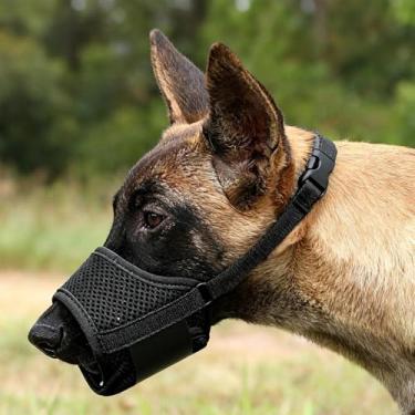 Imagem de Focinheira de cachorro para cães pequenos e médios, respirável, ajustável, design de malha macia para treinamento ao ar livre, caminhada e cuidados