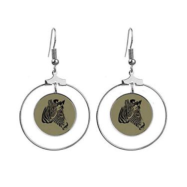 Imagem de Brincos de animais marrons com cabeça de pinheiro com argola pendente, joia circular