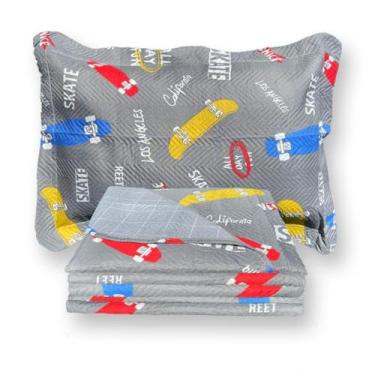 Imagem de Kit 2 Peças Colcha Quarto Infantil Solteiro Para Meninos e Meninas Cobre Leito Dupla Face Matelado Lavável à Máquina Conforto e Elegância. (SKATE)