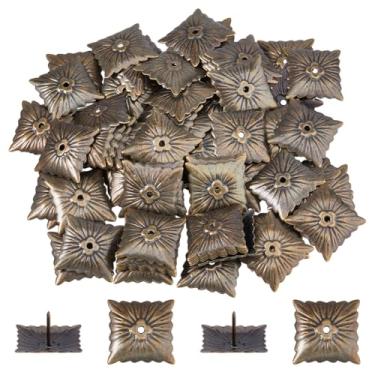 Imagem de SUPERFINDINGS 100 peças de tachas de estofamento quadradas vintage pregos de estofamento de bronze antigo tachas decorativas de sofá pregos de espuma para decoração de móveis de cadeira e cama