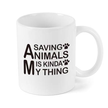 Imagem de Caneca de café Saving Animals Is Kinda My Thing, caneca de 325 ml, presente para homens e mulheres, presente de aniversário para amantes de animais, amigos, irmã, colega de trabalho