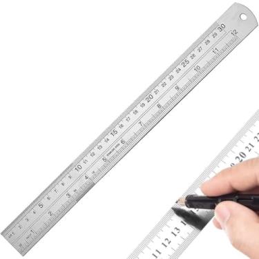 Imagem de Pacote com 2 réguas de aço inoxidável, régua de metal de 12 polegadas e 30 cm, escala dupla, flexível, porém durável, métrica e imperial para desenho, engenharia, costura, escola, escritório (prata)