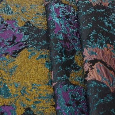 Imagem de Tecido jacquard da The Yard, tecido de jaquard floral brilhante de fio metálico para vestido na moda, saia, roupa e artesanato (jacquard de seda brilhante, 3 jardas)