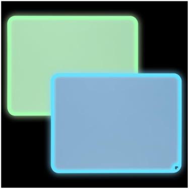 Imagem de KVK Jogo americano de silicone que brilha no escuro para crianças pequenas, antiderrapante, reutilizável, portátil, para restaurante e casa, tapetes de comida para crianças, à prova de manchas, tapete