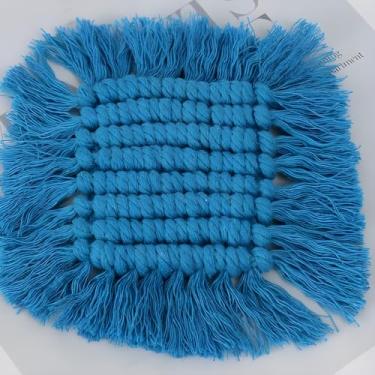 Imagem de Porta-copos de renda feitos à mão Porta-copos quadrados de tecido de algodão com borlas tapetes de mesa grossos (8 pacotes), adequado para decoração de mesa de copo, estudo, sala de estar, cafeteria