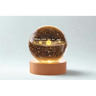 Imagem de Luminária LED Bola de Cristal 3D com Base de Madeira Esferas em Vidro com Vários Modelos Decoração para Sala, Quarto e Escritório. (1, Lua)