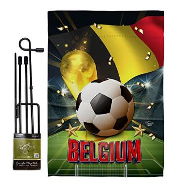 Imagem de Ornament Collection Conjunto de bandeira de jardim da Bélgica Copa do Mundo com suporte esportivo jogo de futebol Objetivo de futebol atividade de entretenimento Física Casa Decoração Banner Pequeno Presente de Quintal Duplo Lado, Feito nos EUA