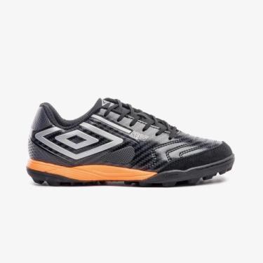 Imagem de Chuteira Umbro Society Umbro Pro 5 Bump Club, Preto, Laranja, 46 BR