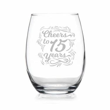 Imagem de JohnPartners993 Taça de vinho Cheers To 15 Years - frases gravadas - presente para celebrar casamento - negócios - ou aniversário de trabalho - presente para ele, seu casal