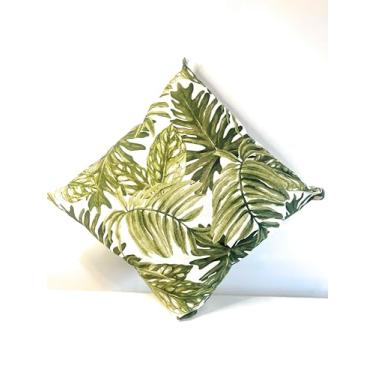 Imagem de Capa de Almofada Decorativa com Estampa fomha de Guaimbé, 43x43 cm, Tecido Impermeável, Verde e Branco, Fechamento com Zíper
