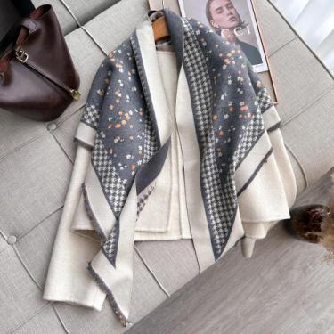 Imagem de Capa Poncho de Caxemira Feminina - Cardigan de Malha com Frente Aberta