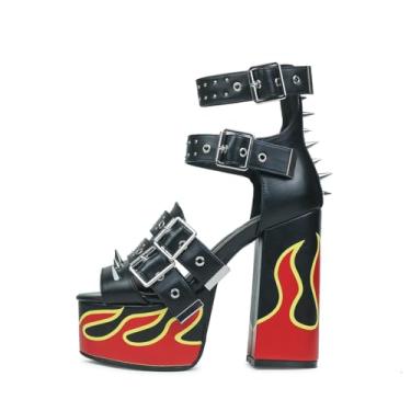 Imagem de HiColor Sandálias femininas com tiras estampadas em chamas vermelhas e rebites abertos. Sandálias plataformas de salto alto arrojadas com sola grossa., Preto, 40