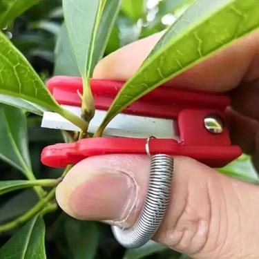 Imagem de 2 facas de polegar vermelho funcional – Guilhotina de jardinagem e tesouras para chá, fazenda e utensílios de barba