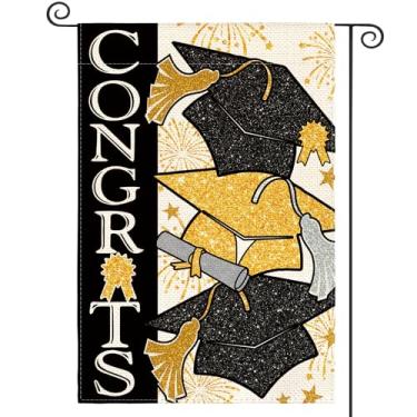 Imagem de AVOIN colorlife Congrats Bandeira de jardim de formatura 30 x 45 cm dupla face externa, bonés de graduados cerimônia de diploma classe 2024 jarda decoração externa preta