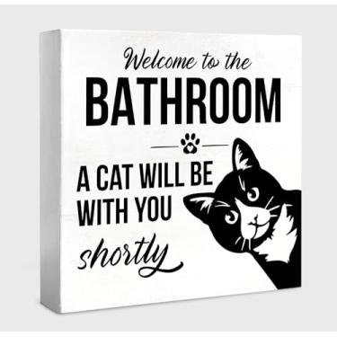 Imagem de WXHUM Decoração de banheiro de gato fofo e acessórios decorações de mesa placa de caixa de madeira, decoração de madeira para placas de banheiro, bem-vindo ao banheiro, um gato estará com, presentes