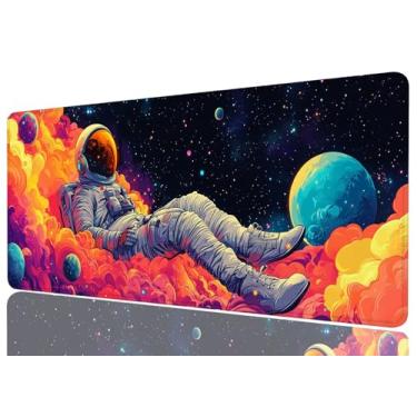 Imagem de Astronauta Mouse Pad Estético Colorido Nebulosas Planetas Mousepad GG Grande Gaming Mouse Pad Laptop Tapete Teclado Mesa Escritório Computador Teclado Laptop Casa, 31,5 x 11,8 polegadas