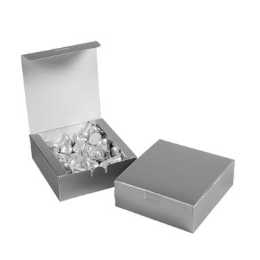 Imagem de Fun Express 12,7 cm x 4 1/5.1 cm x 5.1 cm Caixas de lembrancinhas quadradas de prata metálica - 12 peças