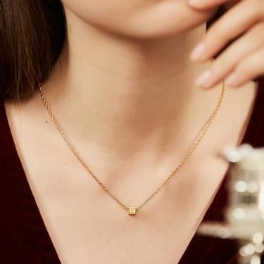 Imagem de Colar masculino com inicial de aço inoxidável e pingente de letra cubo, One Size, Aço inoxidável, Sem Pedra Preciosa