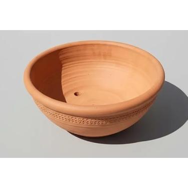 Imagem de Quintal de Casa Vaso Bacia Trabalhada com Borda, Barro Cerâmico, 41 cm Largura x 16 cm Altura, com Furos de Drenagem, 6 kg