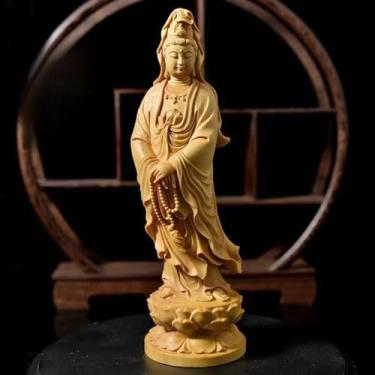 Imagem de FENNYYAR Estatueta de guanyin esculpida em madeira Avalokitesvara pequena estátua de Buda budista, 12 cm 12 cm, ornamentos de decoração de mesa de quarto, decoração de casa